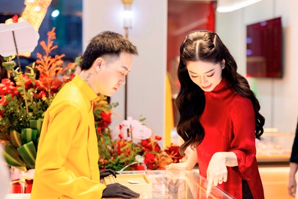 Giá vàng hôm nay trưa 23-2 Tăng vọt phiên đầu tuần